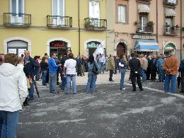 * Nella foto: la festa per la vittoria di Laurenzano*