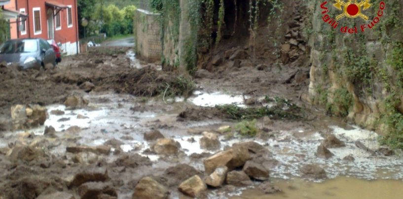 FOTO/ Irpinia sferzata dal maltempo, la situazione e la conta dei danni ad Avellino