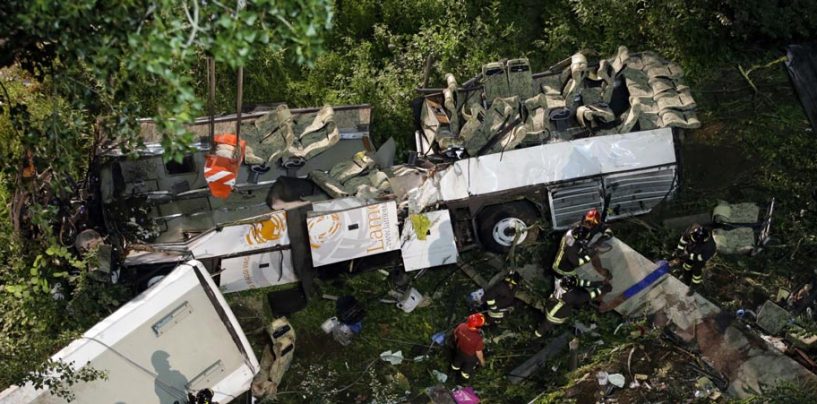 Processo Bus A16, ascoltati i periti di Autostrade: “Il New Jersey non avrebbe mai potuto reggere”