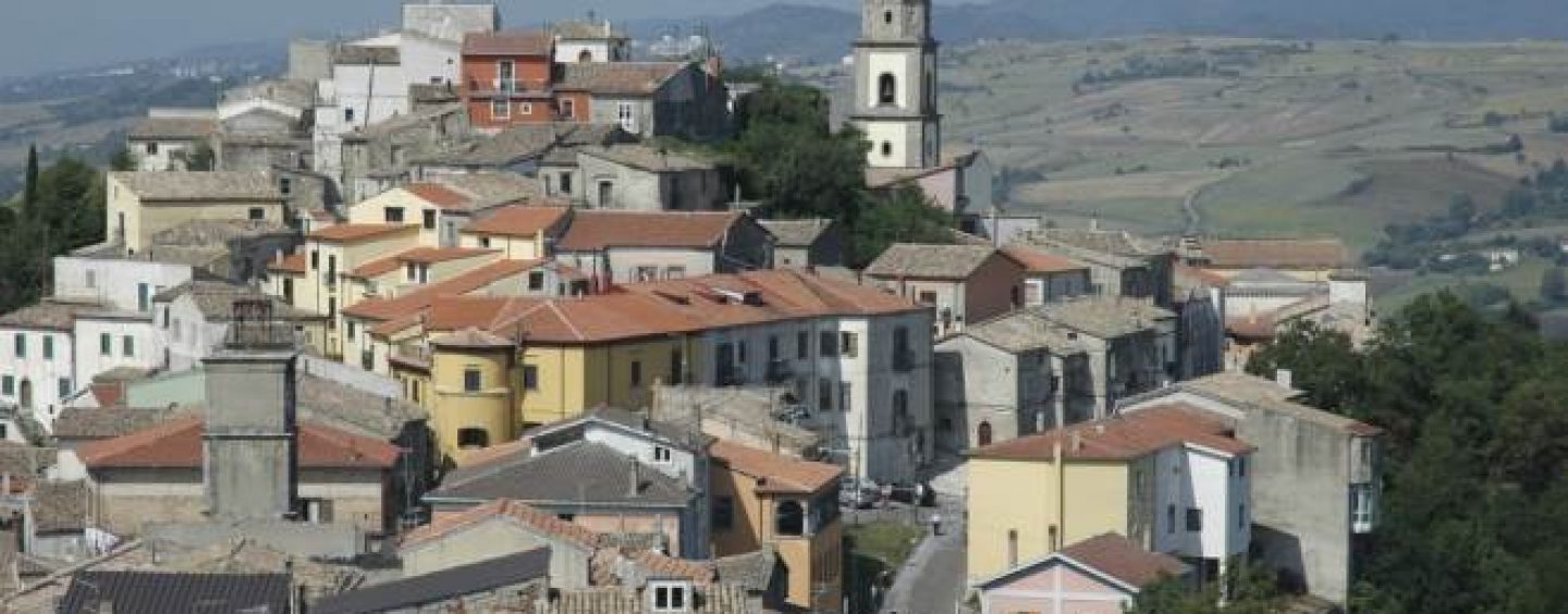 Maratona di eventi ad Andretta fino al 6 gennaio: al via il Corteo Storico Andrettese