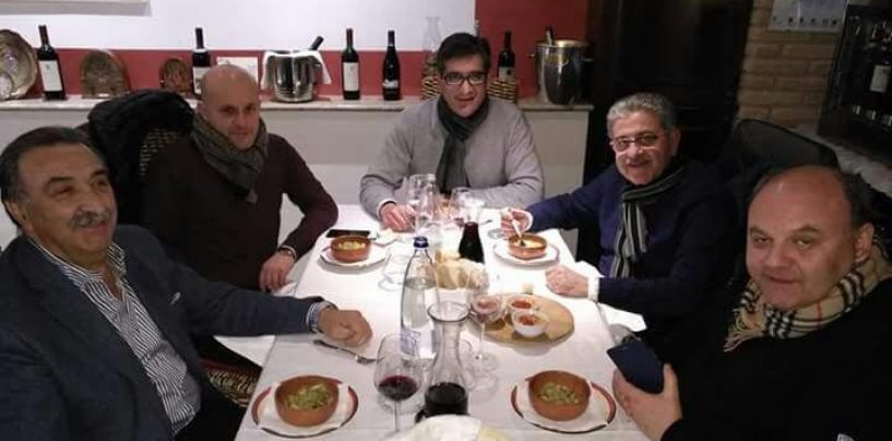 Cinque sindaci irpini a cena insieme: ecco perchè
