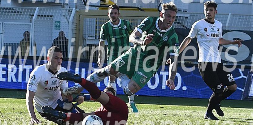 L’Avellino cade a La Spezia ma urla contro l’arbitro