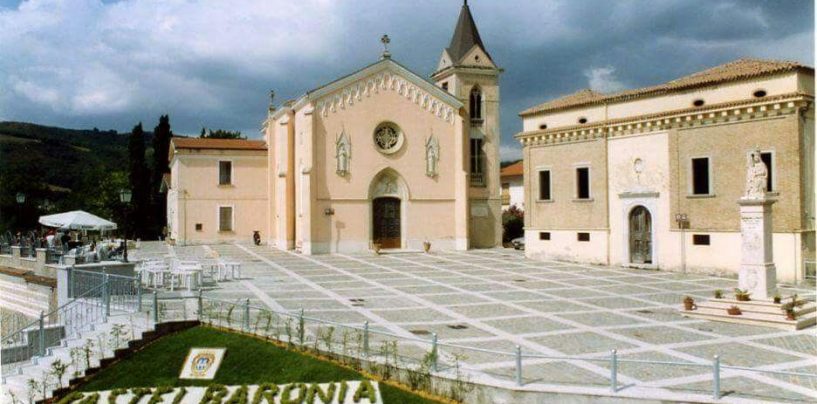 Il Tg Itinerante fa tappa a Castel Baronia: dal falò di S. Maria delle Fratte al Ravece