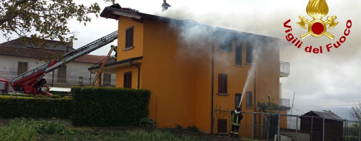 FOTO/ A fuoco un’abitazione a Montemiletto. Dopo sei ore i vigili del fuoco domano le fiamme