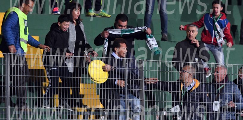 FOTO/ Novellino, che show in tribuna dopo l’espulsione!