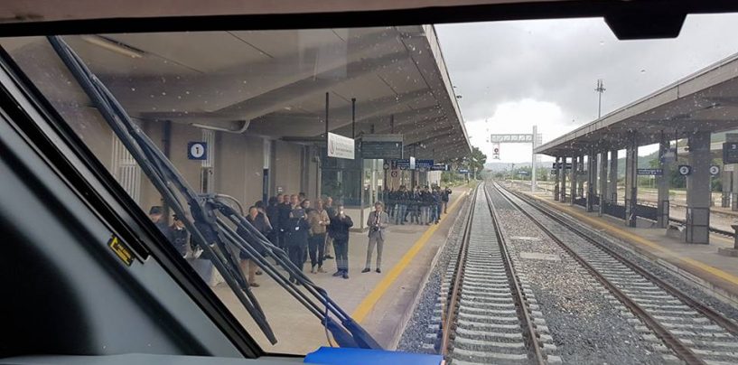 Esplosione lungo la linea ferroviaria: un ferito grave