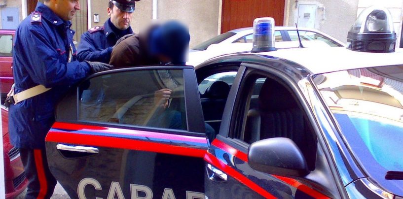 Rapina, ricettazione e porto abusivo d’armi: arrestato un 62enne