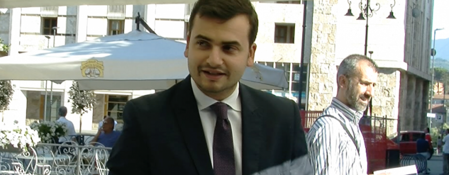 I 5 Stelle campani contro De Luca: “Sue dichiarazioni su immigrazione inaccettabili”