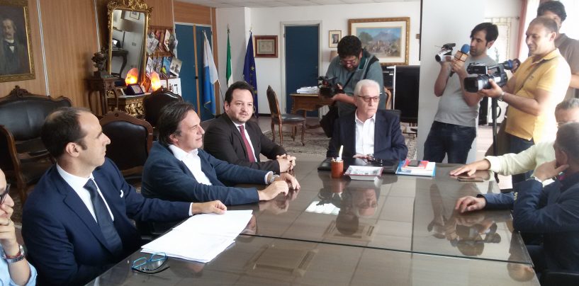 Comune, firmato il contratto con IrpiniAmbiente. Penna resterà assessore?