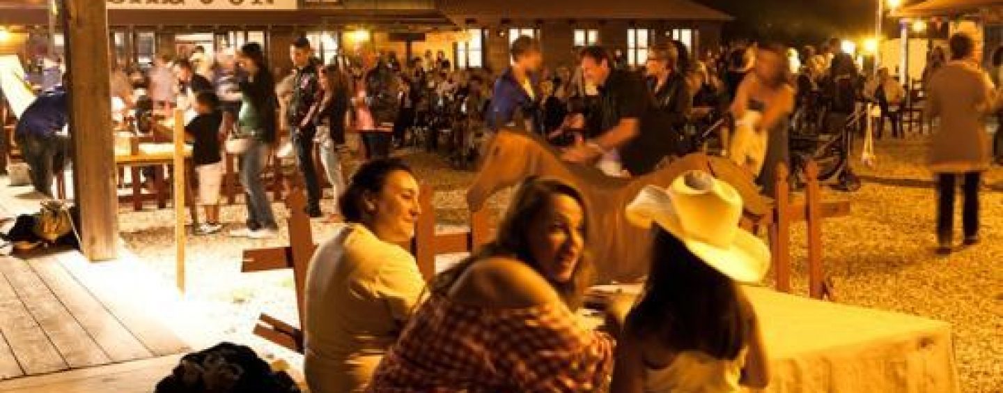 Dal Saloon alle rievocazioni, Torella dei Lombardi diventa un villaggio western in omaggio a Sergio Leone