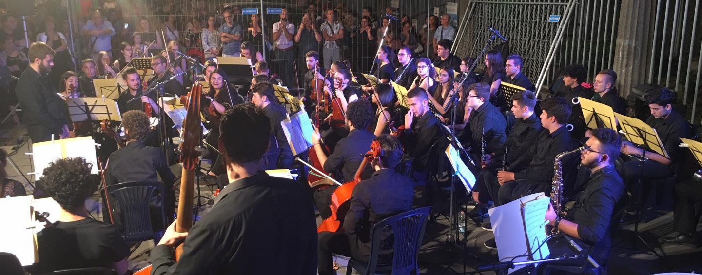 Gran concerto al Duomo con i 68 giovani orchestrali della Cimarosa Young Sinfonietta