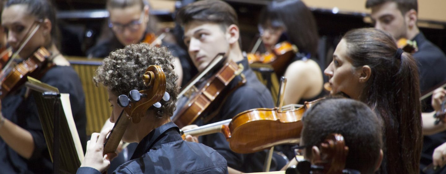 “Musica maestri”, le orchestre dei conservatori della Campania si esibiscono al Cimarosa