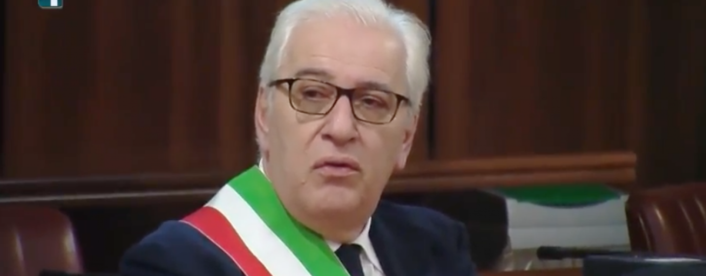 Teatro, Foti: “Giornata importante, nonostante le miserie umane. Piazza Castello, soluzione a breve”