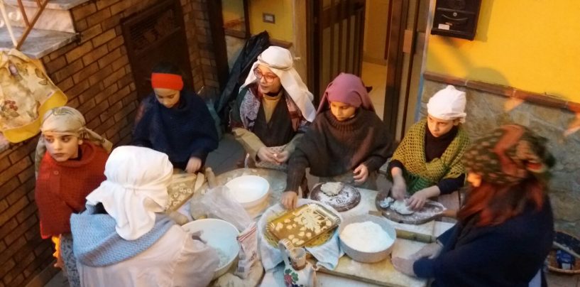 FOTO/ A Serra di Pratola la tradizione rivive con il Presepe dei bambini