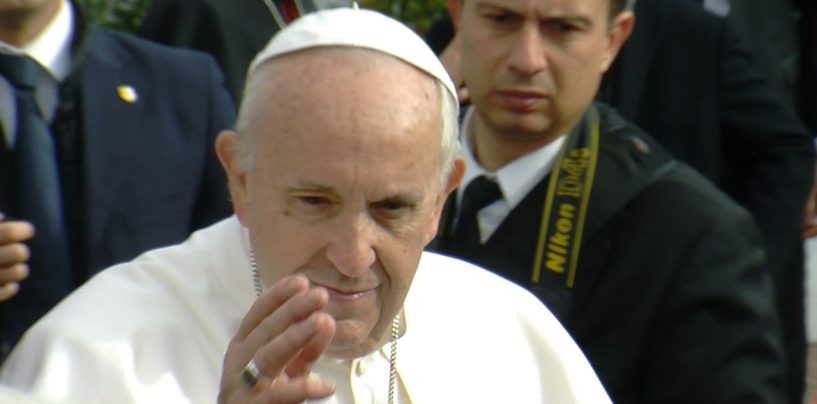 Violenza sulle donne, le scuse del Papa