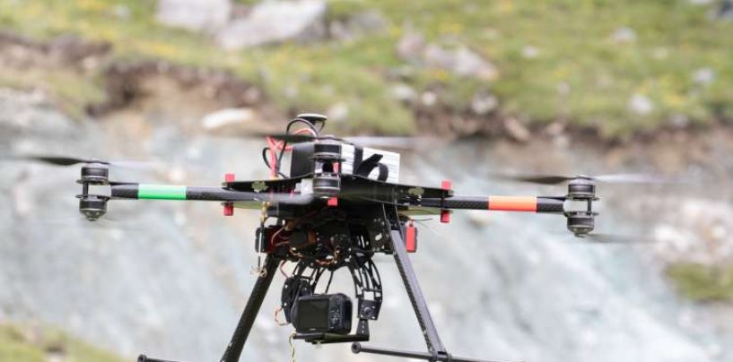 Drone ‘cattura’ dall’alto maxi-discarica abusiva: un arresto