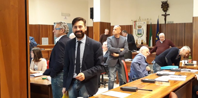 Manifesti 6×3, Di Guglielmo: “Pd vicino a La Verde. Mai la democrazia alla gogna”
