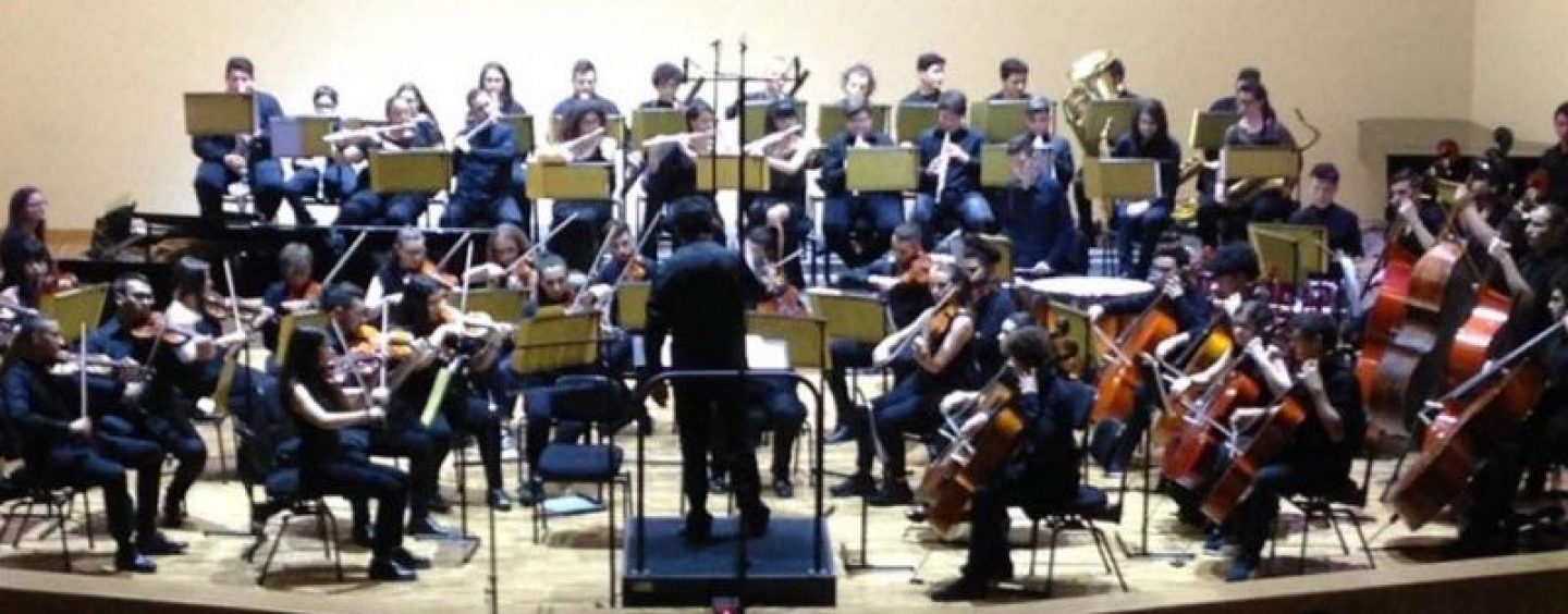 La “Cimarosa Young Sinfonietta” regala un concerto ai detenuti del Carcere di Bellizzi