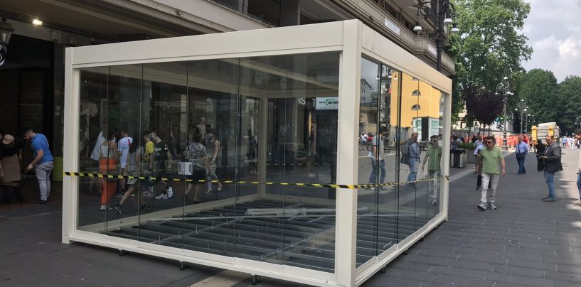 Dehors, aiuole e alberi: il salotto buono cambia volto, non senza difficoltà