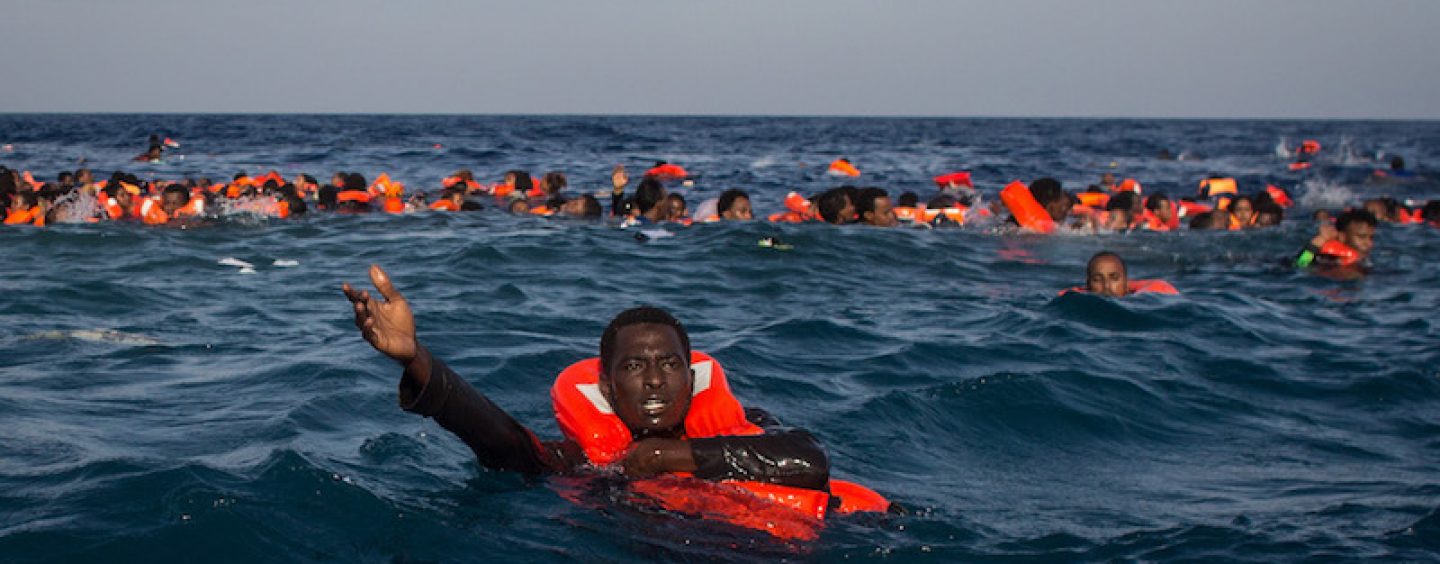 Migranti, naufragio al largo delle coste della Libia: morti 3 bambini, 100 i dispersi in mare