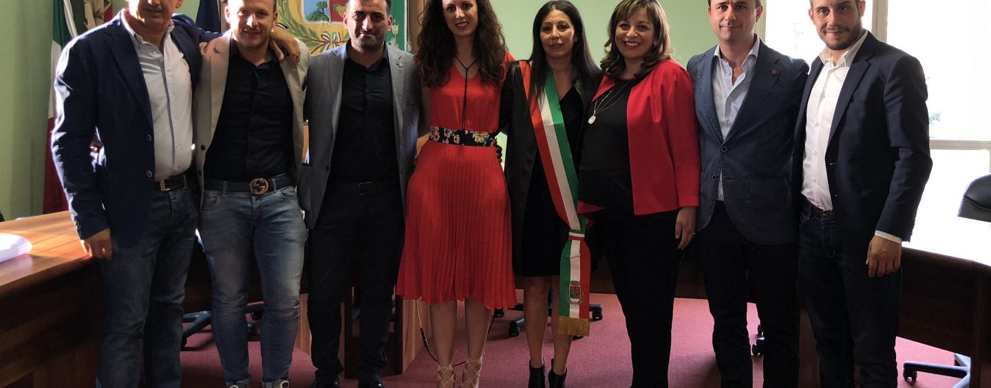 Si insedia l’amministrazione Lepore, il neo sindaco ufficializza la squadra di governo