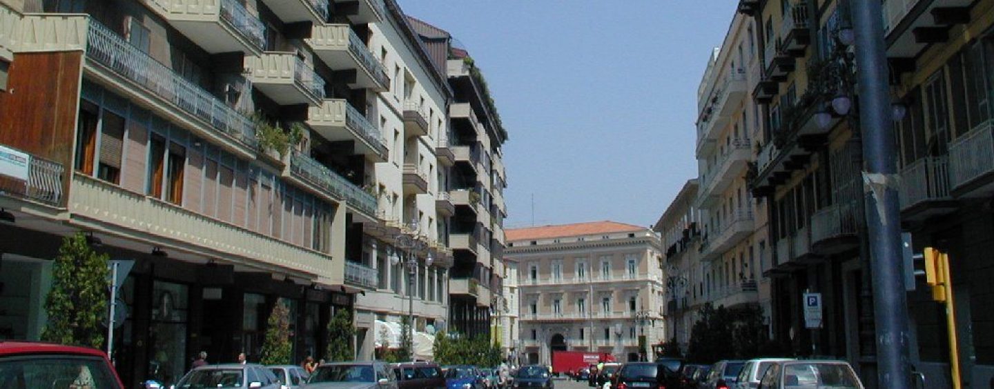 Panico a Via Matteotti in centro città: uomo brutalmente aggredito e ricoverato al Pronto Soccorso