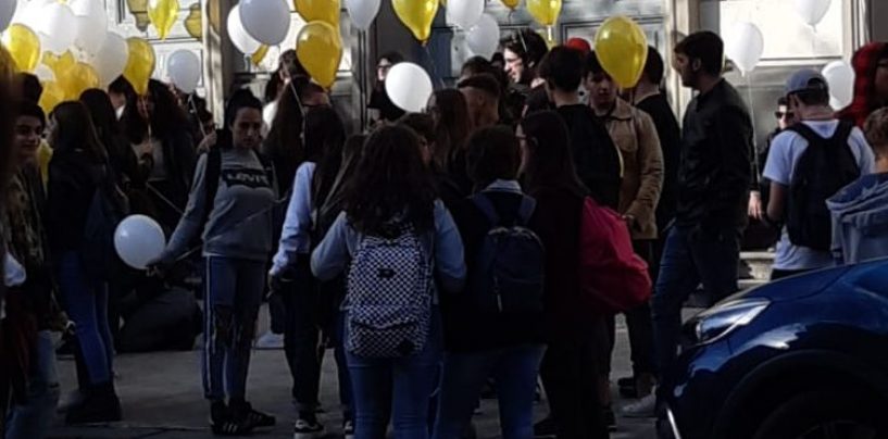 Matteo è morto per un aneurisma aortico. Lutto cittadino a Chiusano