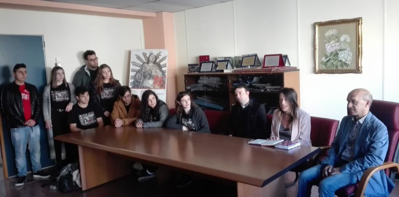 “A voce d’è Scugnizzi”, ragazzi in scena al teatro “Gesualdo”