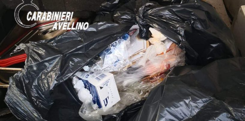 Trasportavano pasti precotti per un centro di accoglienza con i rifiuti, scatta il sequestro