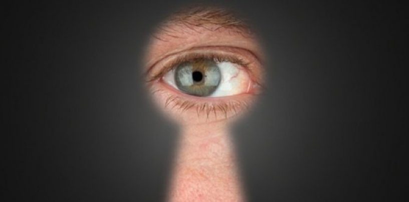 Pedinava e telefonava con insistenza le sue due ex: bloccato uno stalker