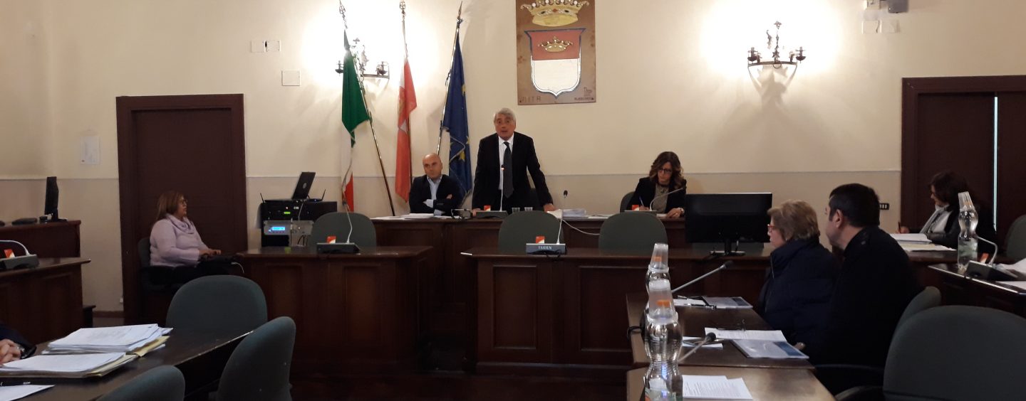 Biancardi presenta le sue linee programmatiche, ma sull’acqua striglia Alto Calore e politica