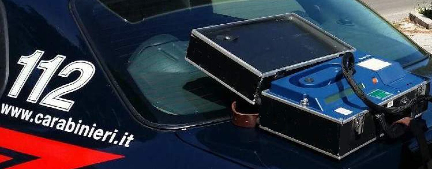 Sotto l’effetto dell’alcol provoca incidente stradale: denuncia e ritiro della patente