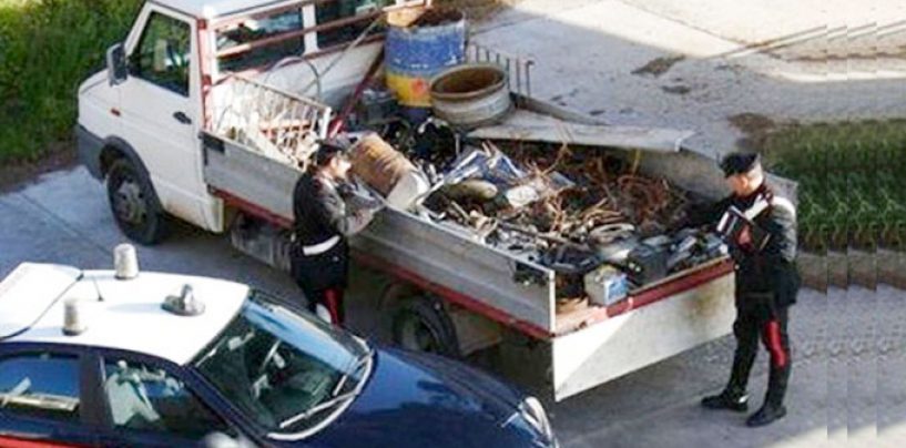 Trasportava rottami senza autorizzazione, nei guai un giovane marocchino