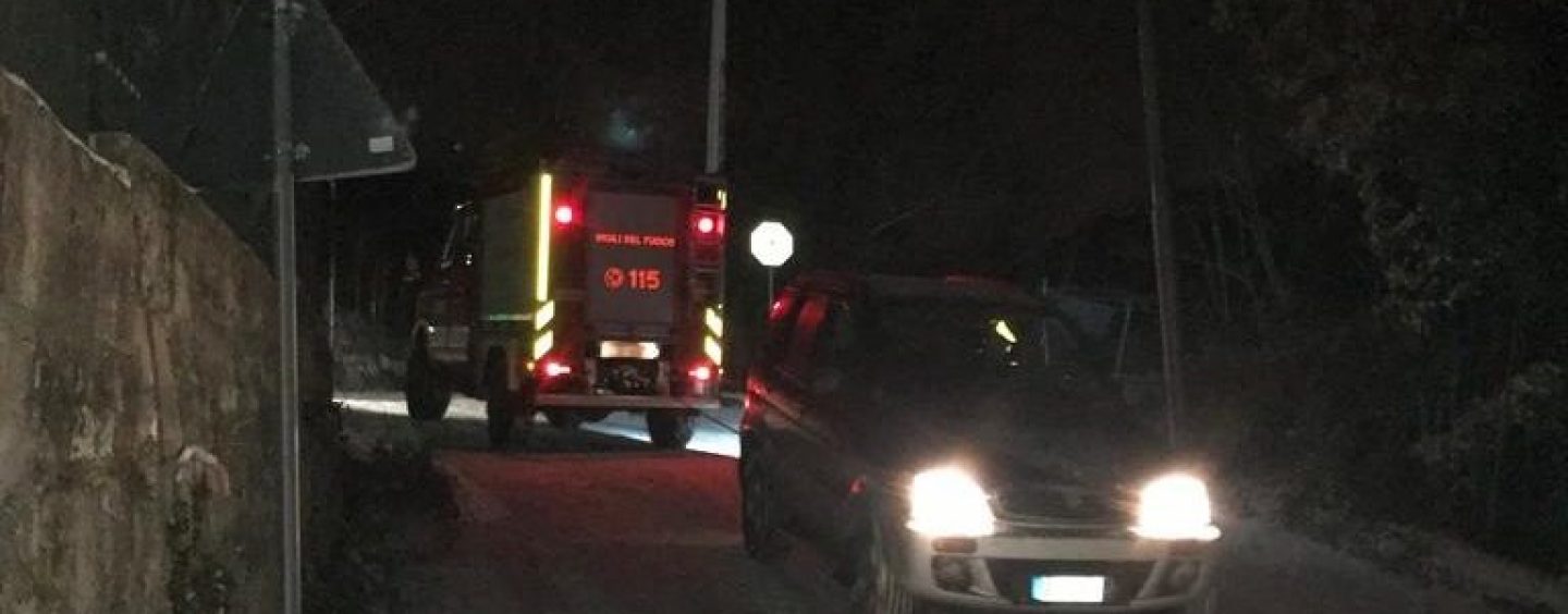 Famiglia bloccata in auto dalla neve, pronto intervento dei Vigili del Fuoco a Grottolella