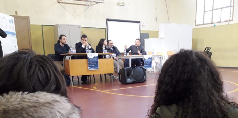 Giovani e legalità, al Mancini il dibattito. Don Vitaliano: “Ogni giorno nel nostro piccolo possiamo cambiare le cose”
