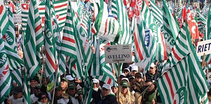 La Cisl Scuola Irpinia-Sannio regala mascherine agli ospedali del territorio