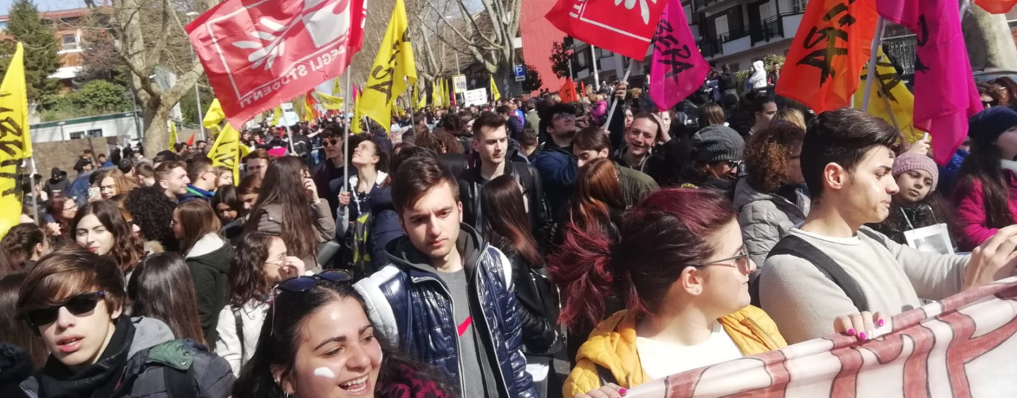 La Primavera è arrivata ad Avellino, studenti in piazza da tutta la Campania contro le Mafie