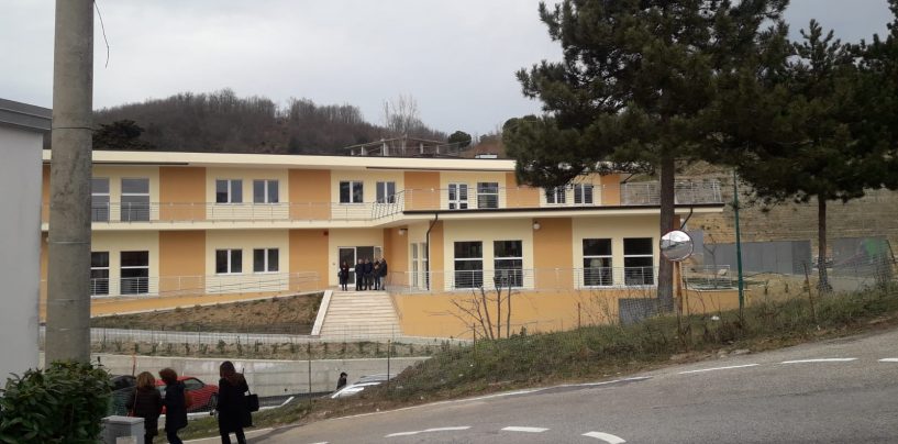 Ariano inaugura la Scuola Arti e Mestieri e dà cittadinanza onoraria al prof. Emmanuele