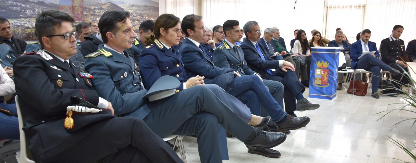 Spazzacorrotti, il procuratore Policastro presiede incontro informativo tra Forze dell’Ordine