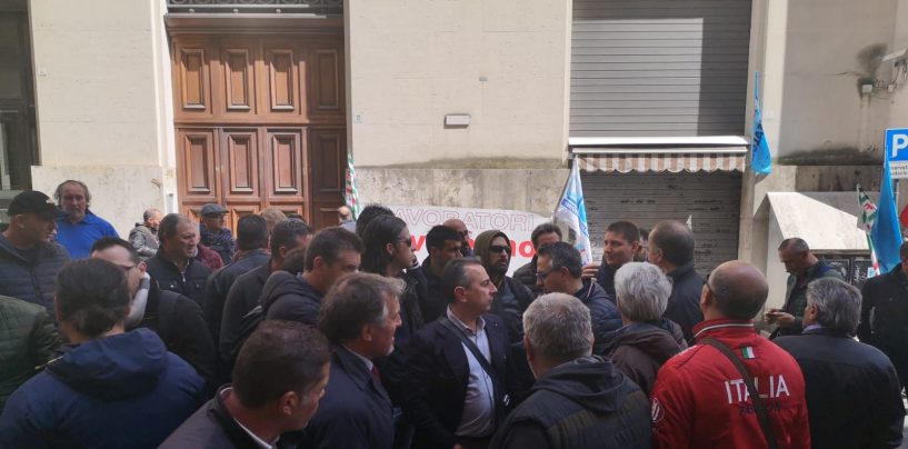 Novolegno, boccata d’ossigeno per i lavoratori. Pallini (M5S): “Ora serve alternativa seria”