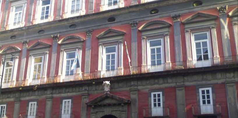 Un maniaco all’Orientale di Napoli, filmava le studentesse nel bagno