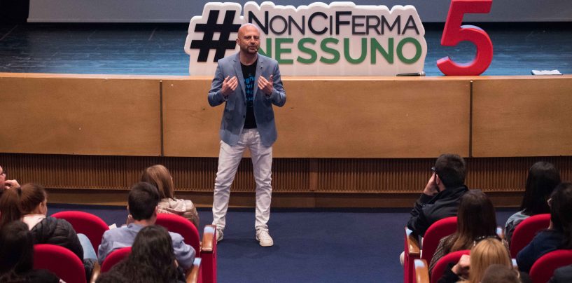#NonCiFermaNessuno, Luca Abete fa tappa all’università di Salerno