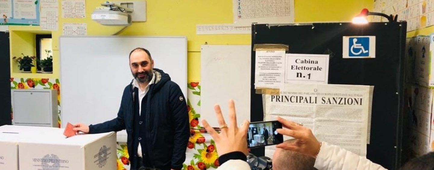 Election day, il deputato 5S Michele Gubitosa alle urne: “Votiamo per continuare a combattere”
