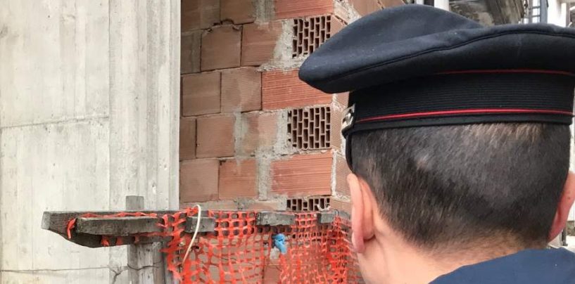 Irregolarità su un cantiere edile, denunciate cinque persone a Volturara