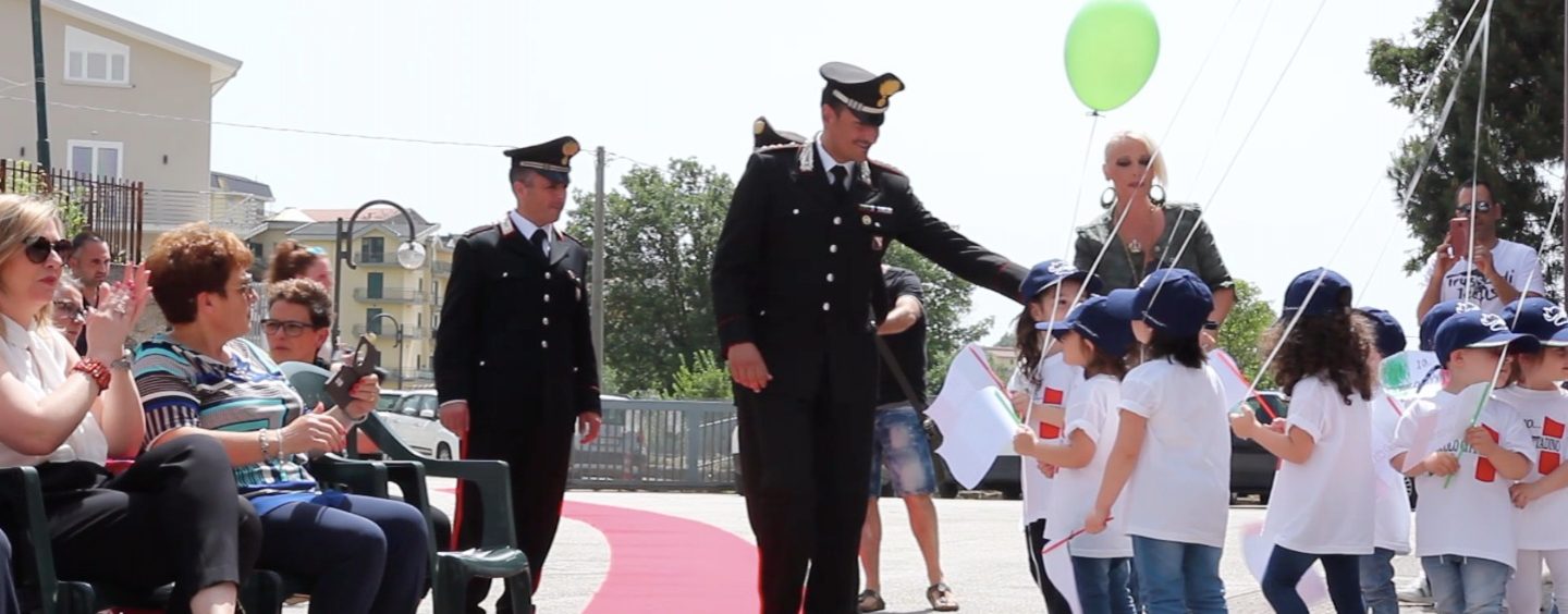 FOTO/ Bambini in festa: sorpresa per i Carabinieri all’Istituto Comprensivo di Montemiletto