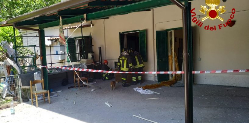 Esplosione in una villetta a Lauro: due feriti, una trasportata al centro grandi ustionati di Bari