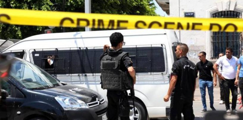 Tunisi, due attacchi kamikaze in centro: muore un poliziotto