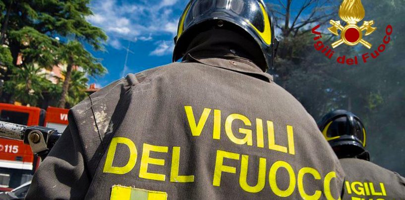 Auto in fiamme sull’A16, messa in sicurezza dai vigili del Fuoco di Avellino