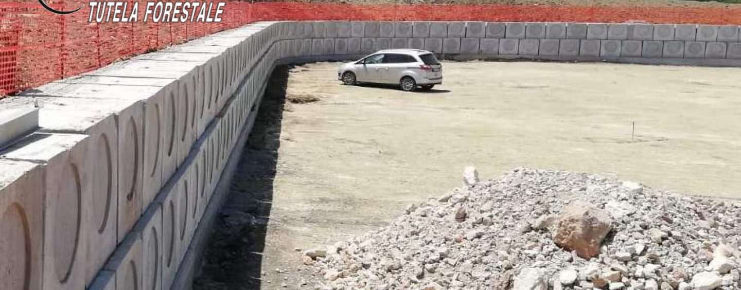Costruisce un muro di 140 metri, ma il tutto era senza autorizzazione: denunciato un 70enne