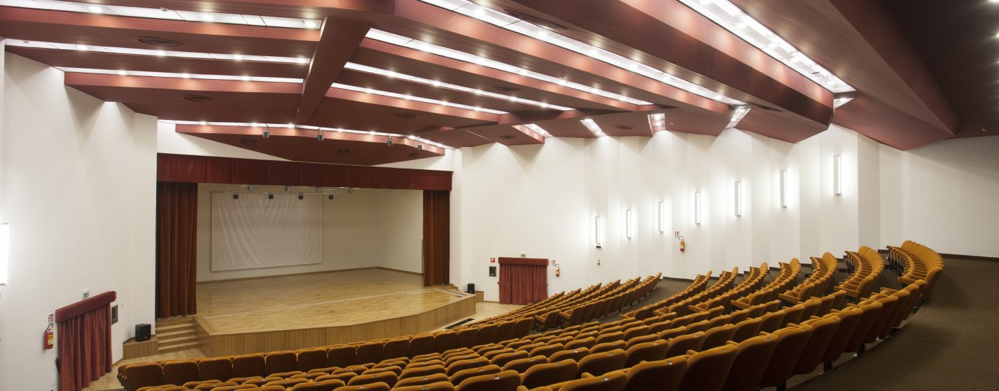 Tre concerti in tre giorni al Conservatorio di Avellino. Si parte con “Un viaggio nella canzone napoletana” e Pino Daniele